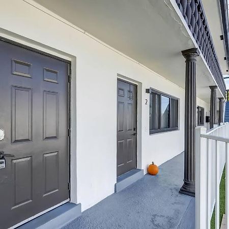Chic Retreat: 2Br Apartment! Fort Lauderdale Ngoại thất bức ảnh