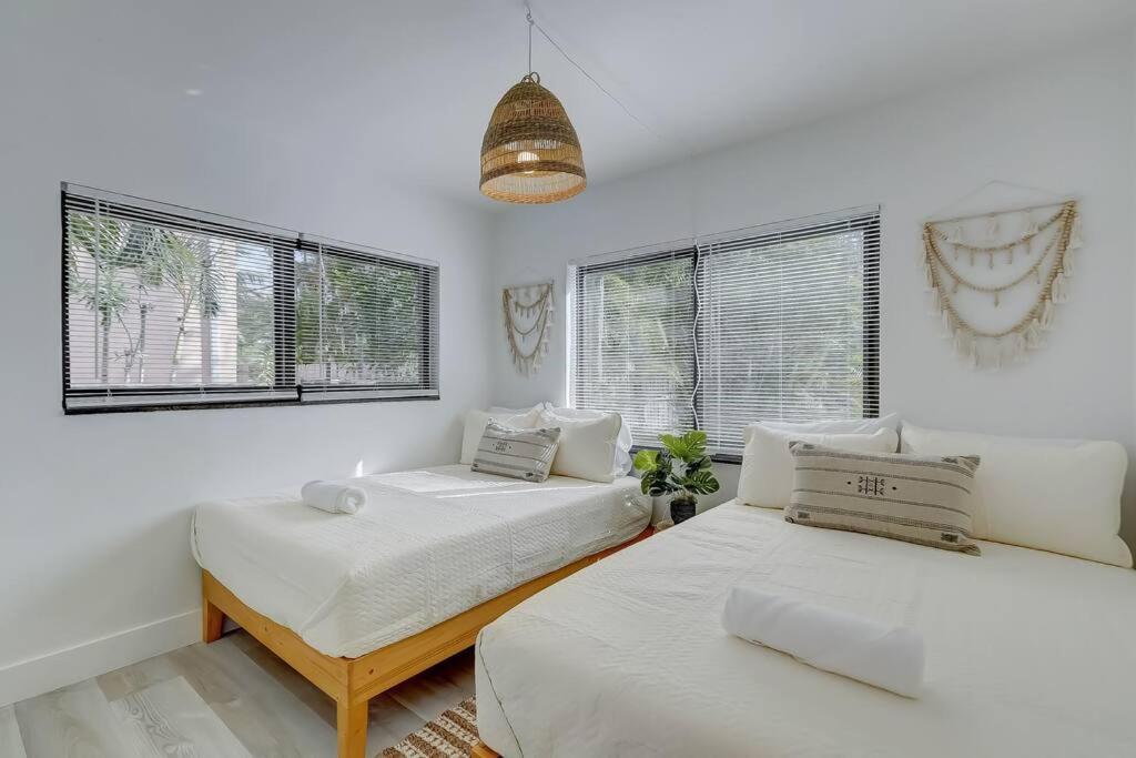 Chic Retreat: 2Br Apartment! Fort Lauderdale Ngoại thất bức ảnh