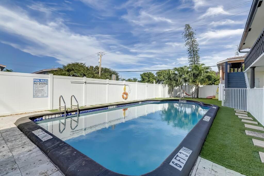 Chic Retreat: 2Br Apartment! Fort Lauderdale Ngoại thất bức ảnh